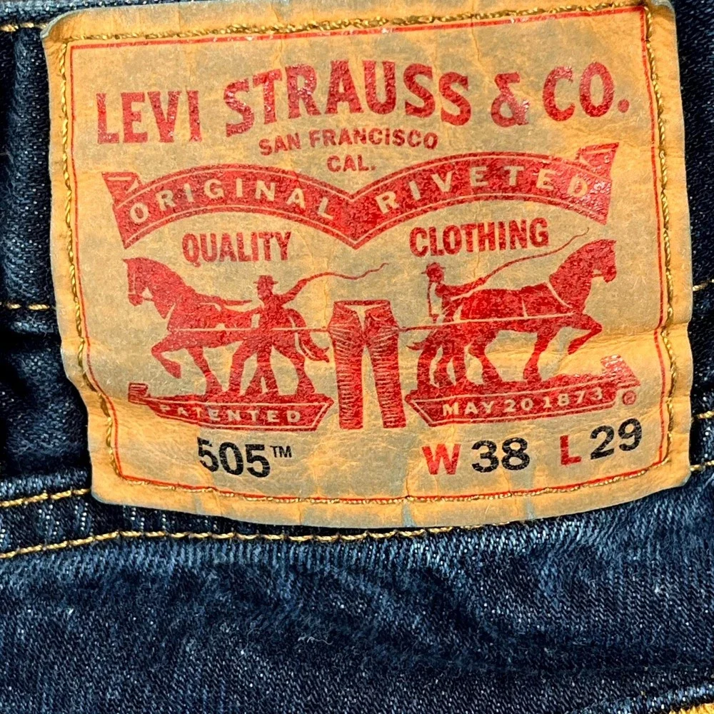 Levi's 505 Jeans Mens 38x29 Blue Denim Medium Wash Straight Leg Streetwear‎